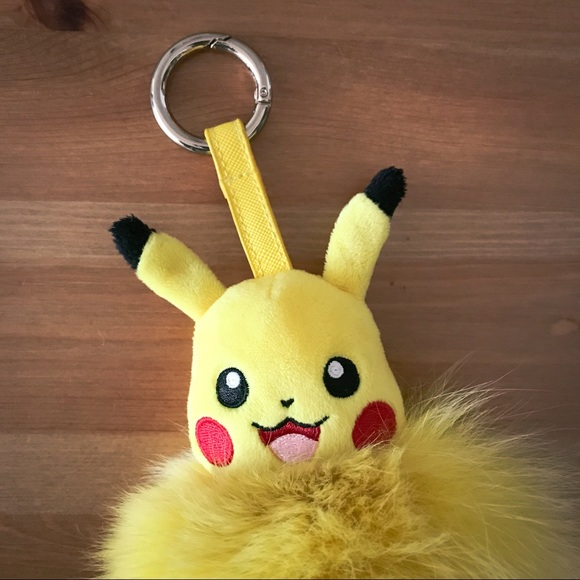 Pokemon pikachu pompom keyring - Picture 2 of 11